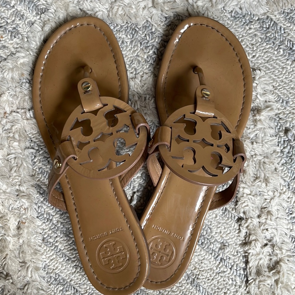 Tory burch tan Miller sandal